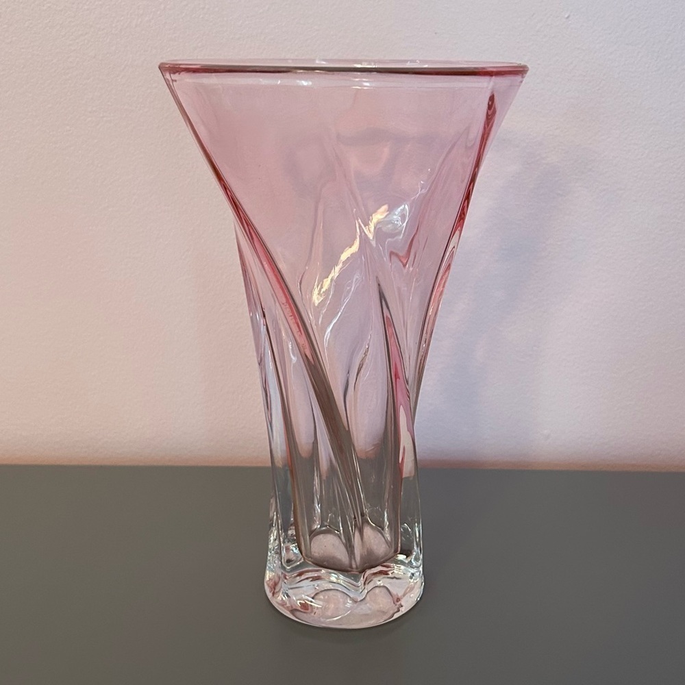VASE Glass Pink Clear Swirl Flower/floral vase Home decor Like new - Picture 6 of 9